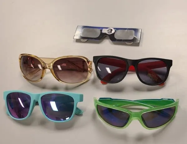 太陽鏡的透射光譜測量